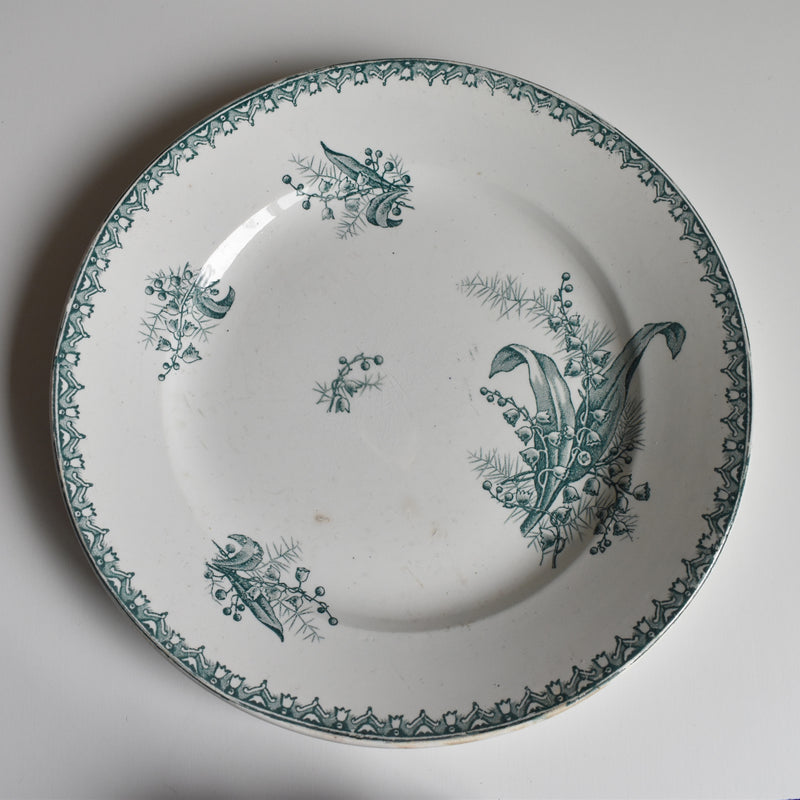 Antique serving platter, Saint-Amand et des Faïenceries de Douzies, Muguet
