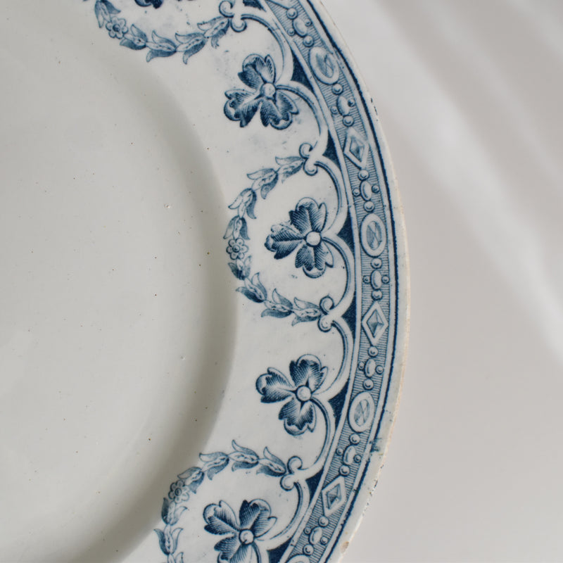 Antique plate, Sarreguemines Santiago