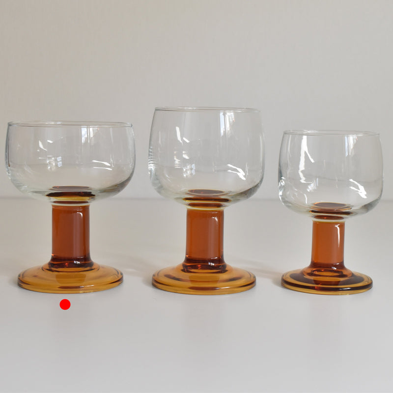 Vintage Stemmed Champagne Glass (Brown)