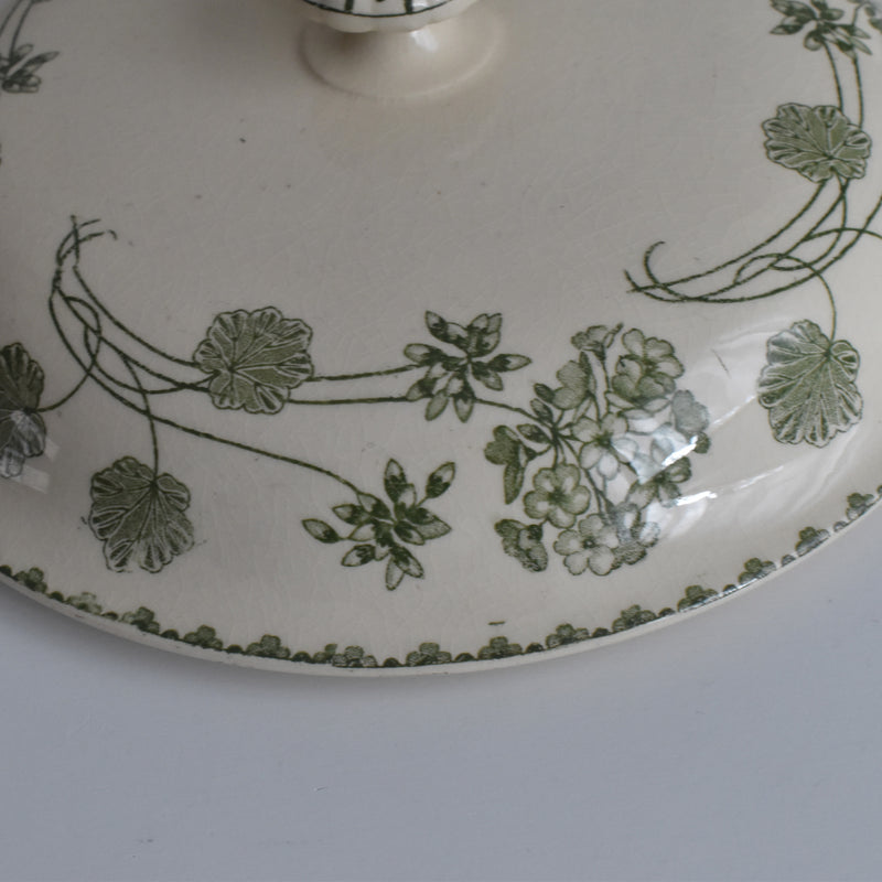 Antique soup tureen, U&C Sarreguemines, Géranium