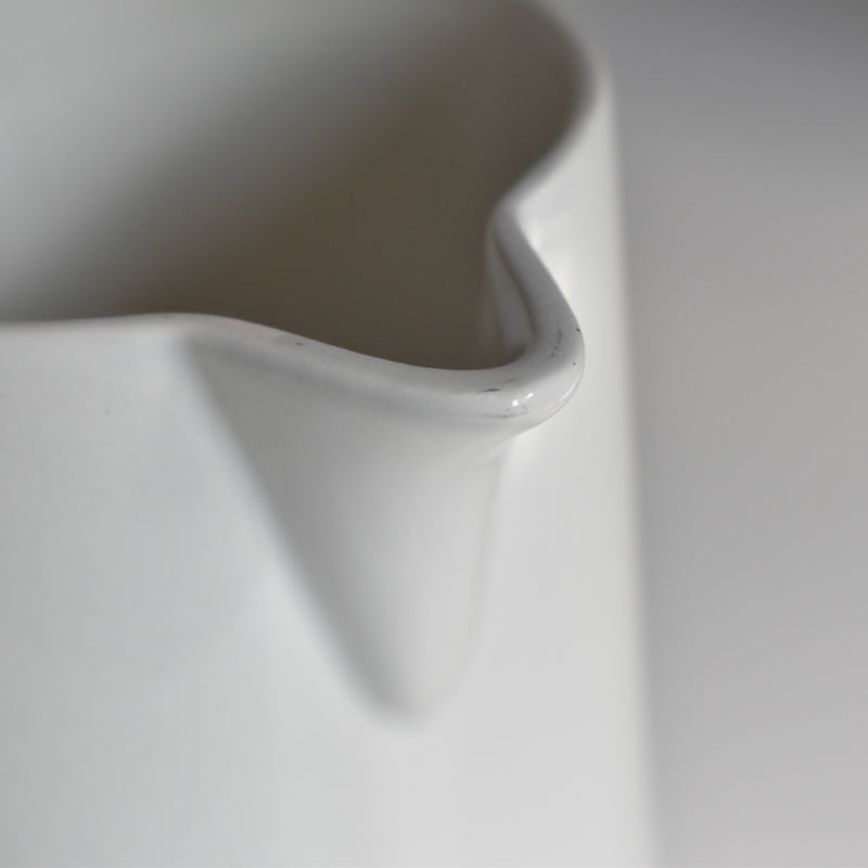 Vintage Pitcher Digoin & Sarreguemines Blanc