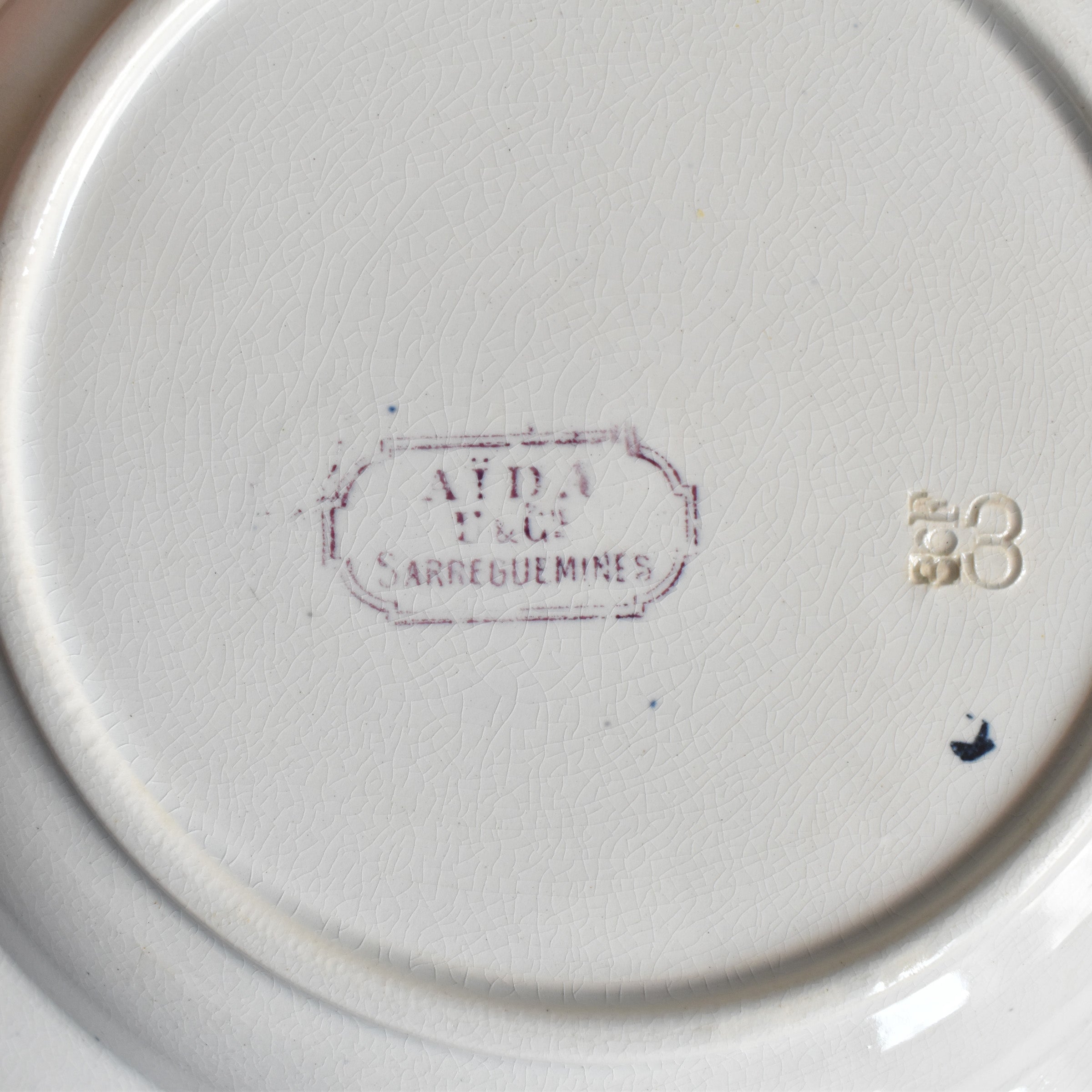 アンティーク深皿 U＆Cサルグミンヌ AIDA (紫）B — Loane Interior