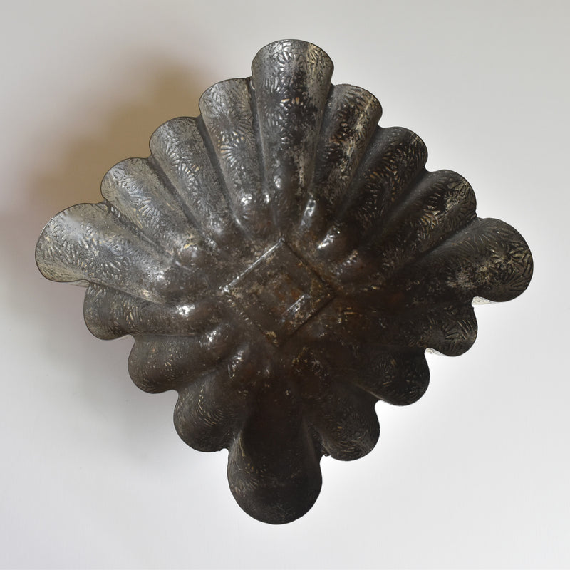 Antique cake mold: Carré