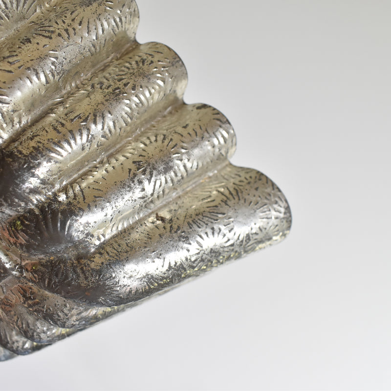 Antique cake mold: Carré