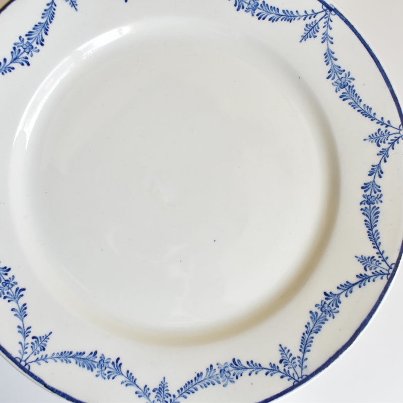 Antique plate Creil et Montereau Flandre A