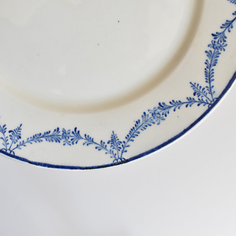 Antique plate Creil et Montereau Flandre A