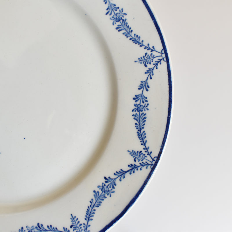 Antique plate Creil et Montereau Flandre A