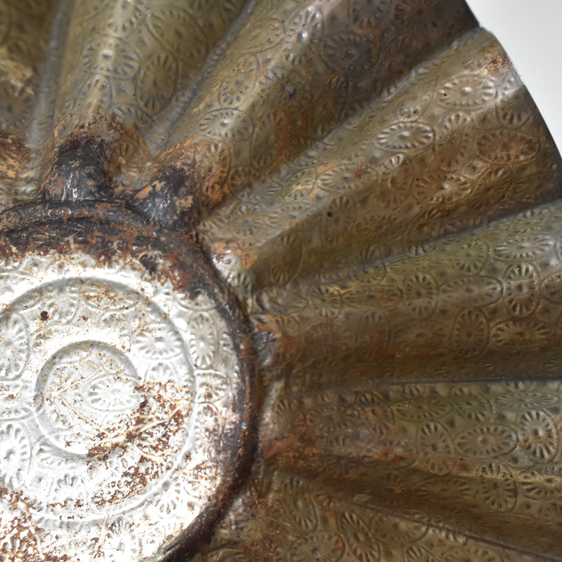 Antique Cake Pan GM