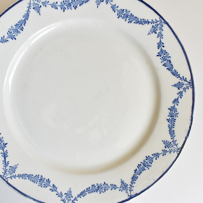 Antique Plate, Creil et Montereau, Flandre B