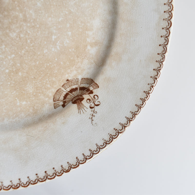 アンティーク脚付きプレート サルグミンヌ Opaque de Sarreguemines