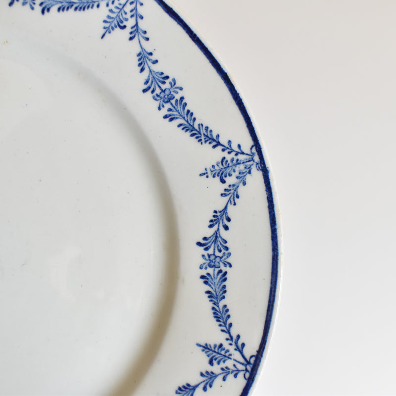Antique Plate, Creil et Montereau, Flandre B