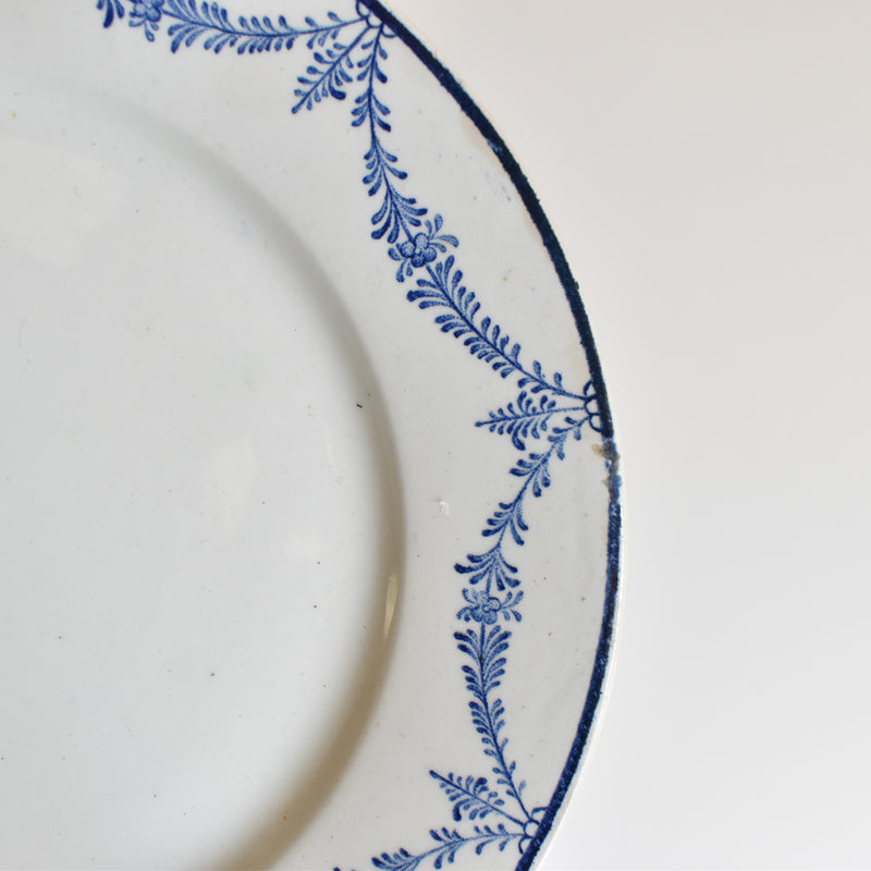 Antique Plate, Creil et Montereau, Flandre B