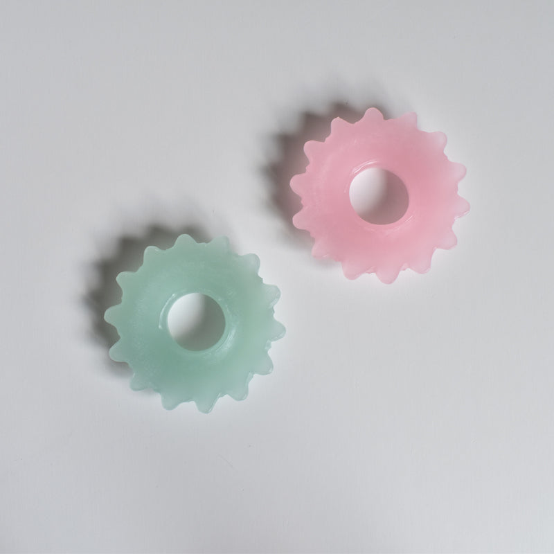 蝋キャンドルホルダーと蝋受け Dragée (ピンク）