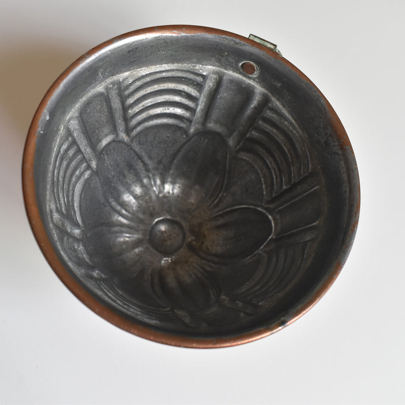 Vintage Copper Mold Cake Pan A