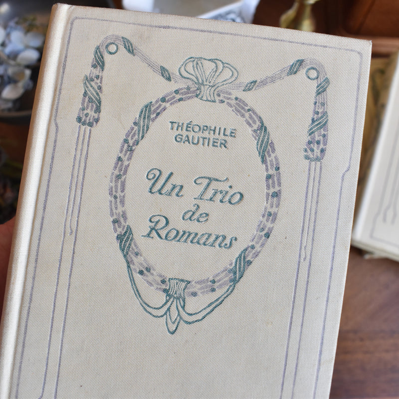 Antique Book Théophile Gautier Un trio de romans