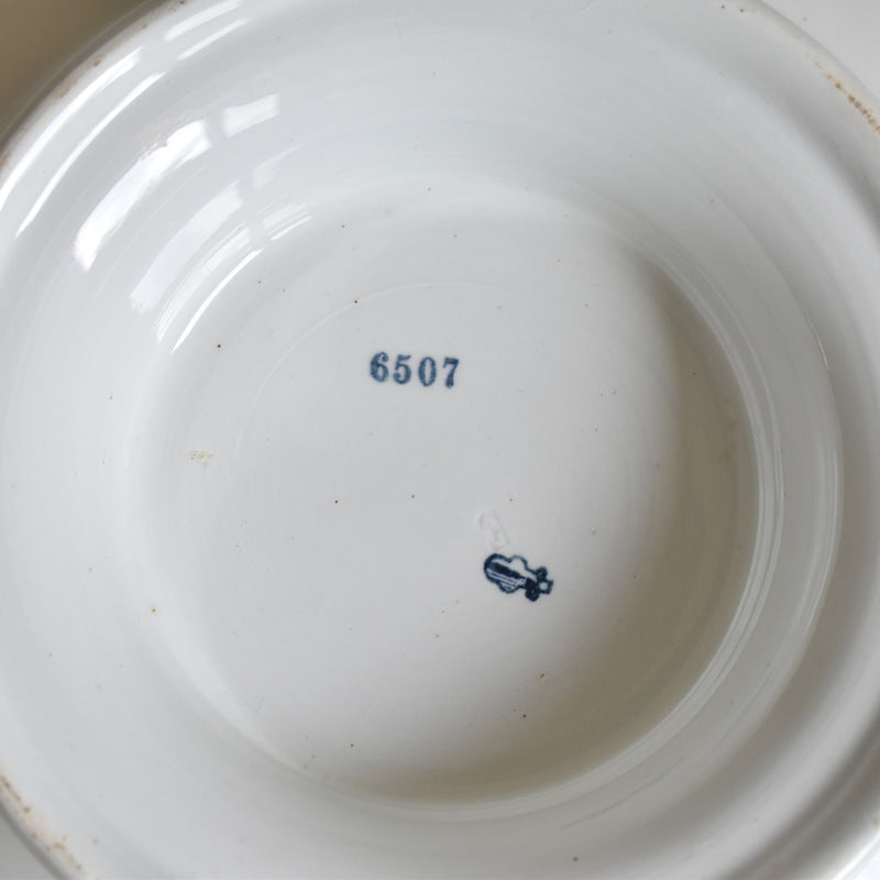 Vintage footed plate, St. Amand 6507