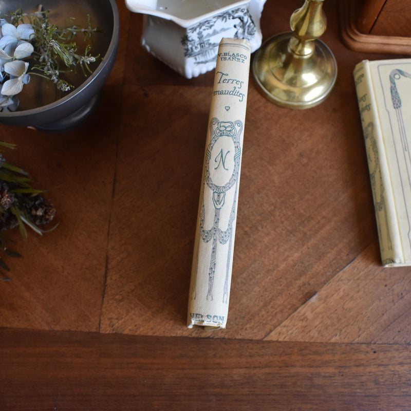 Vintage book V.Blasco Ibanez Terres maudites