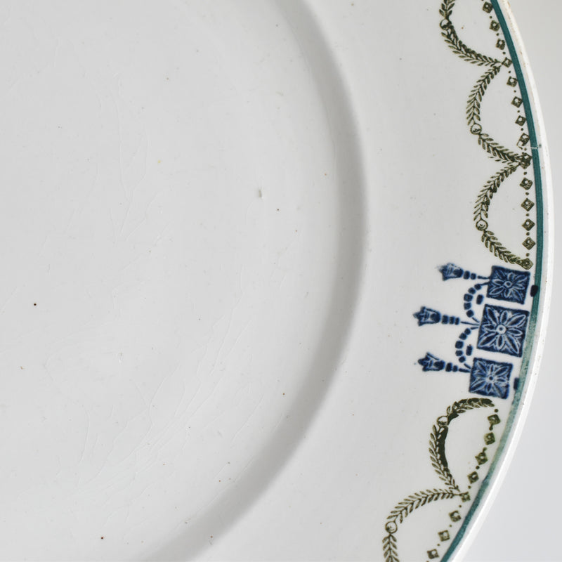 Vintage footed plate, St. Amand 6507