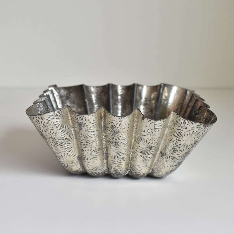 Antique cake mold: Carré