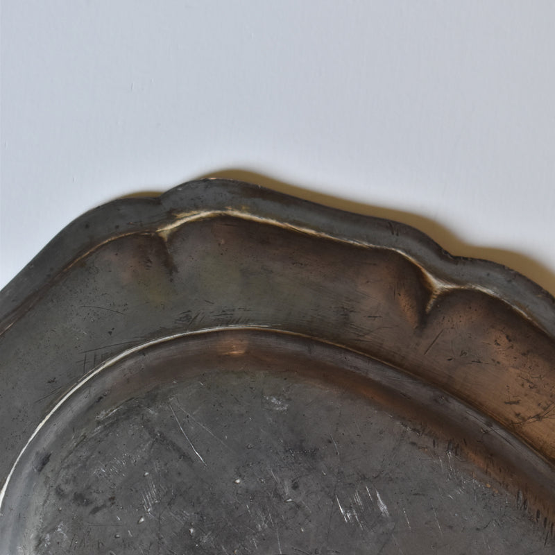 Antique Pewter Oval Flower Rim Plate A