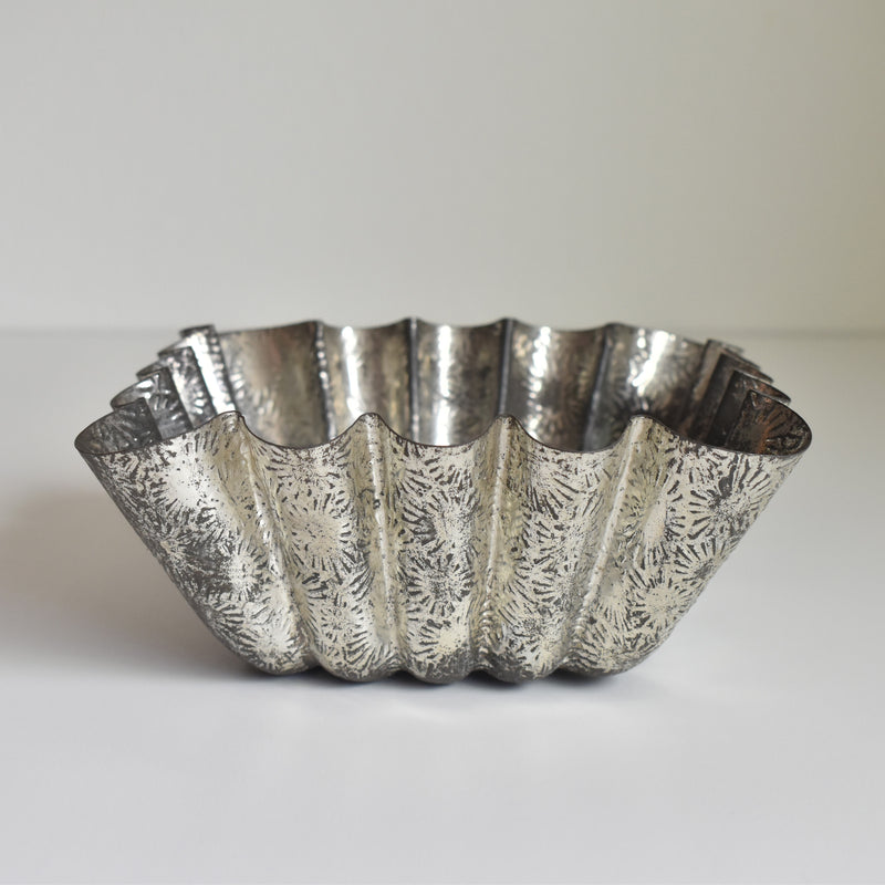 Antique cake mold: Carré