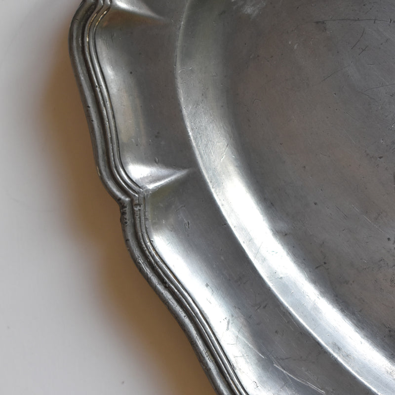 Antique Pewter Oval Flower Rim Plate B