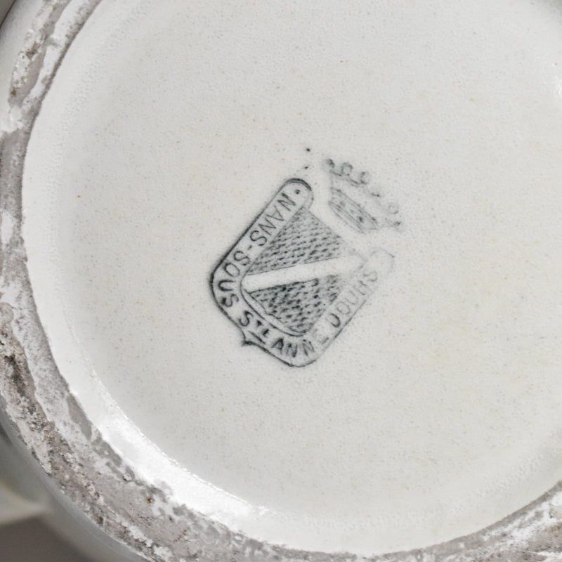 Antique Pitcher, Nant-sous-Saint-Anne