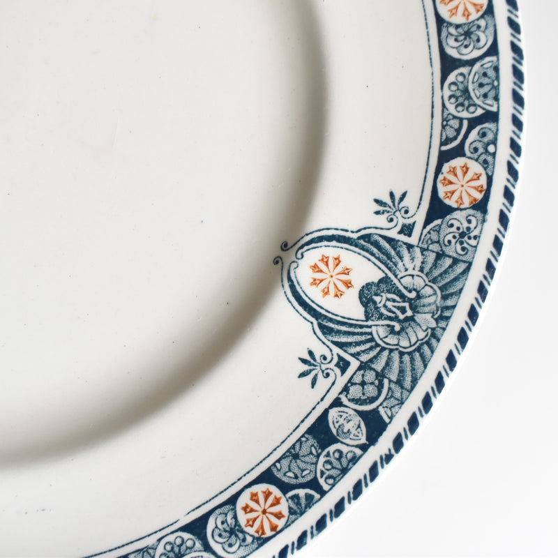 Antique Plate Longwy Londres A