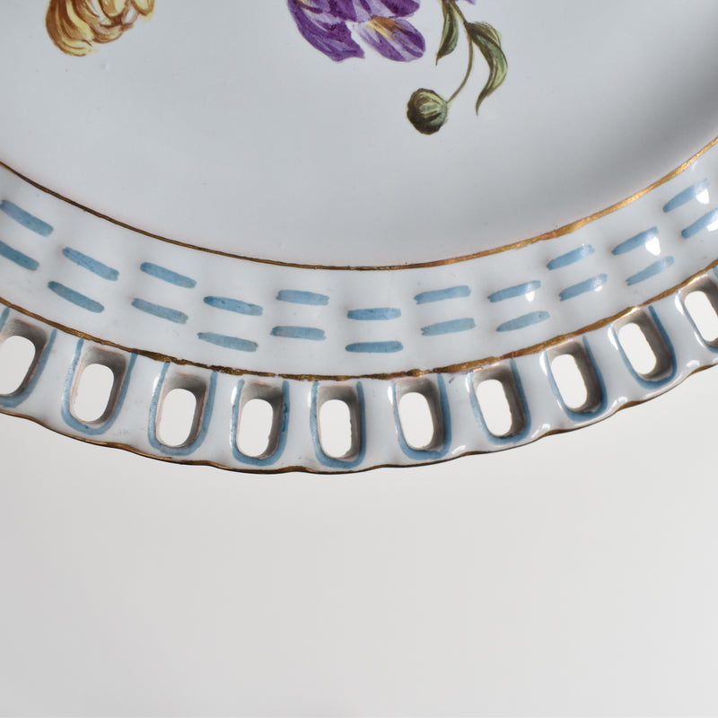 Antique Plate Blue Panier Relief Fleurs A