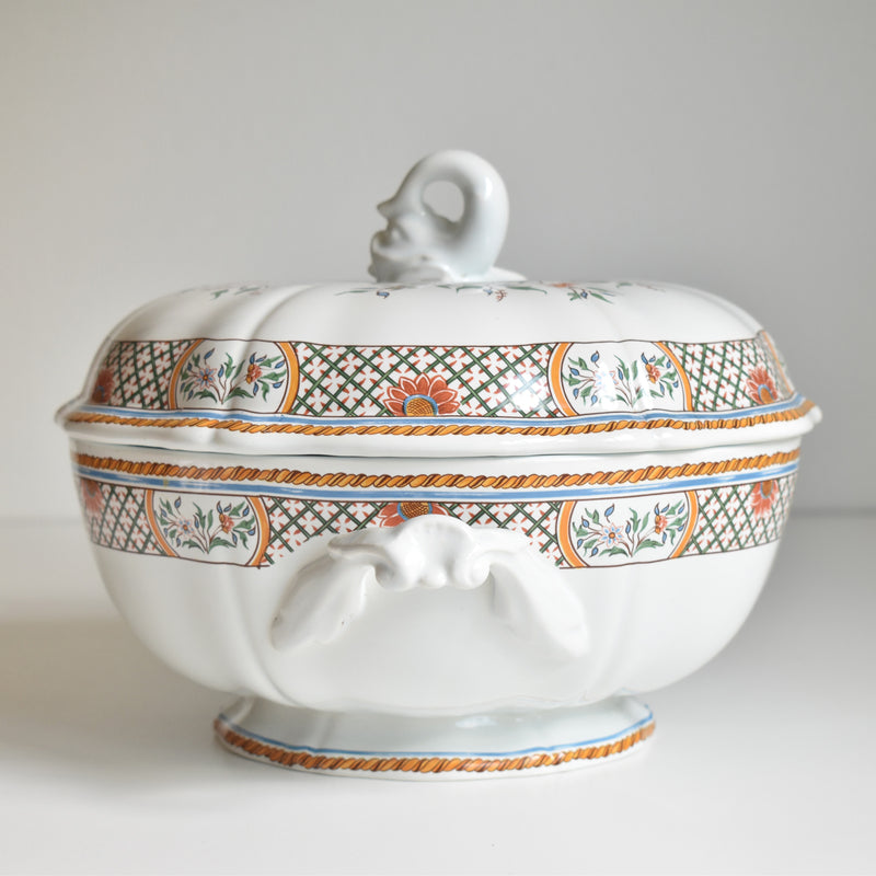 Vintage Tureen Gien Rouen "Au Sainfoin" (On display at the Osaka store)