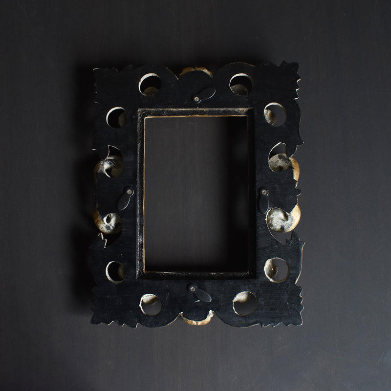 Antique-style frame