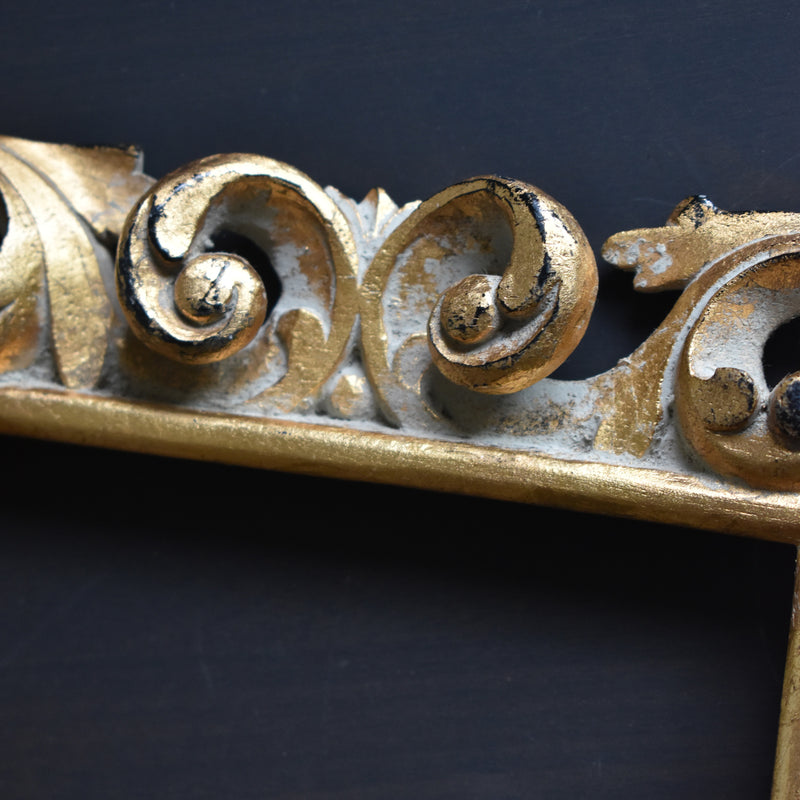 Antique-style frame