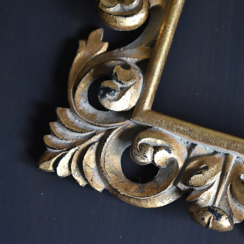 Antique-style frame