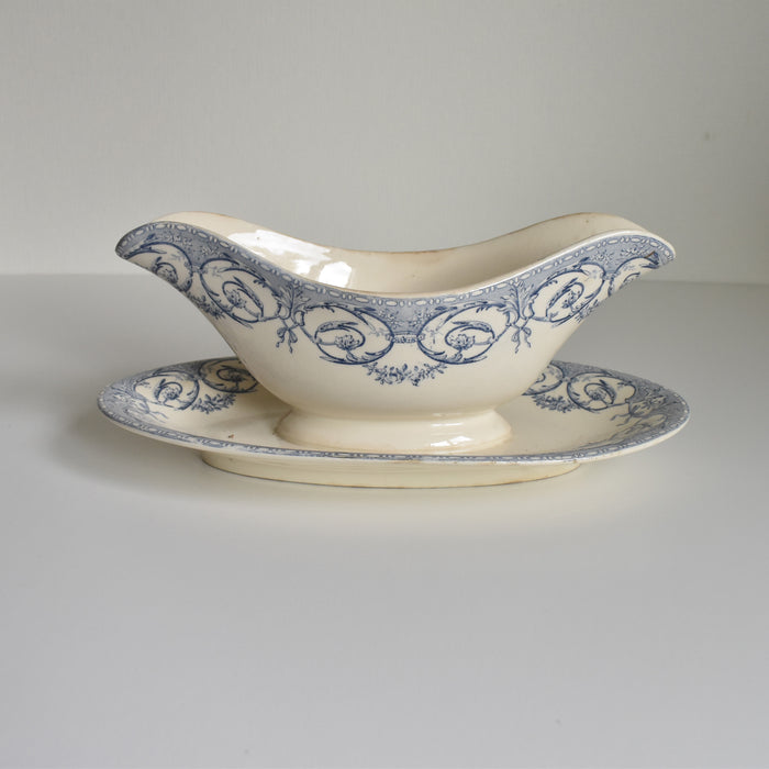 アンティークソーシエール クレイユモントロー Dubarry — Loane Interior