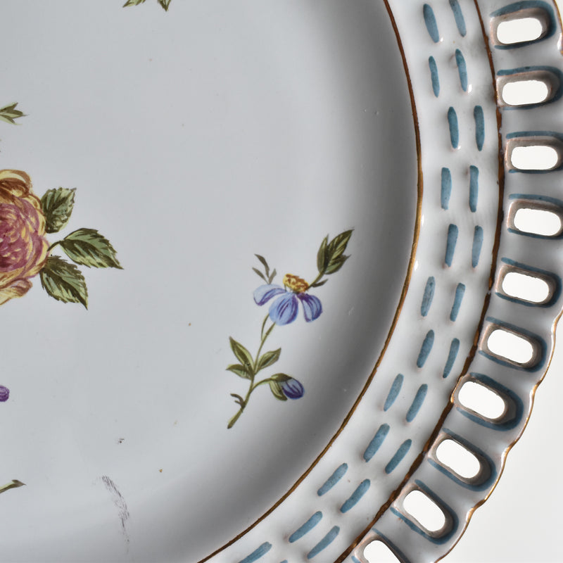 Antique Plate Blue Pannier Relief Fleurs B