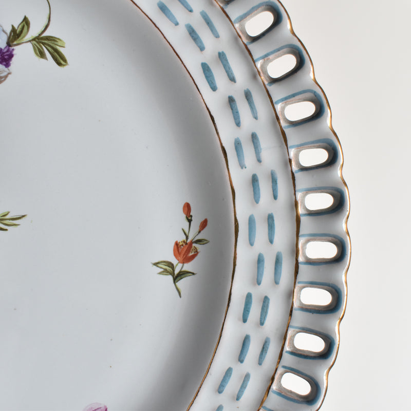 Antique Plate Blue Pannier Relief Fleurs B