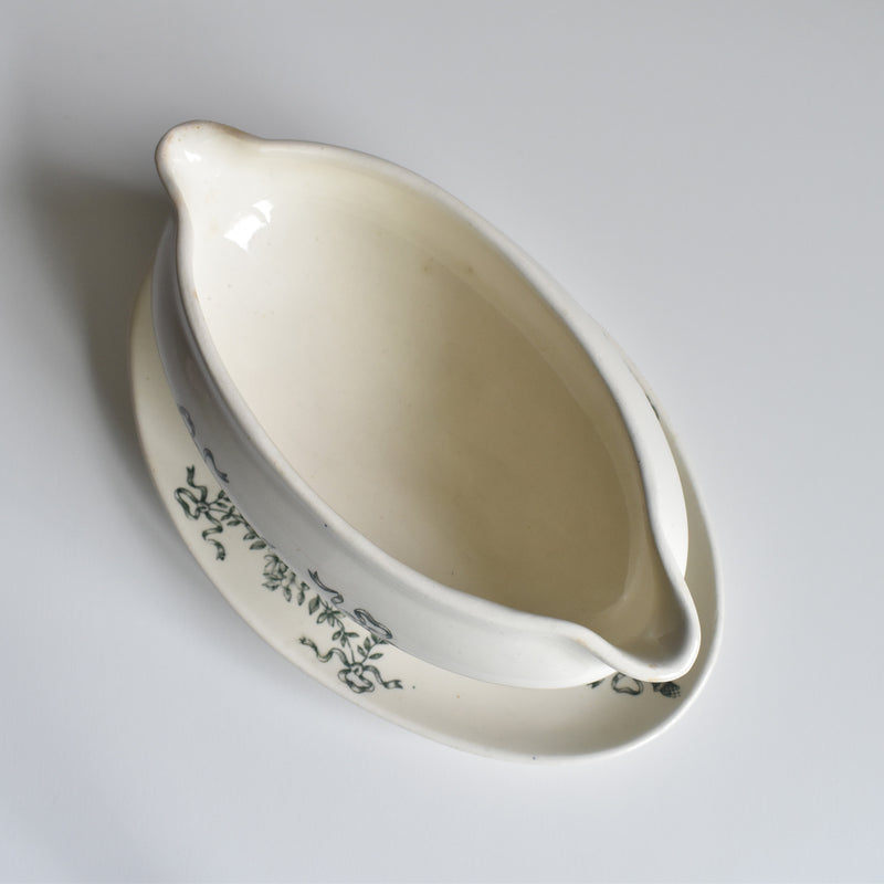 Antique Sauce Boat Longchamp Sapho