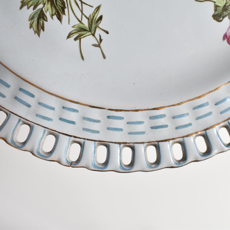 Antique Plate Blue Pannier Relief Fleurs C