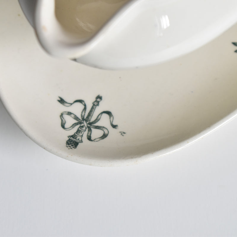 Antique Sauce Boat Longchamp Sapho