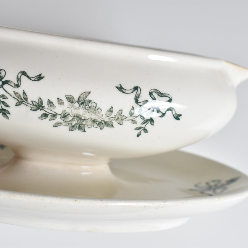 Antique Sauce Boat Longchamp Sapho