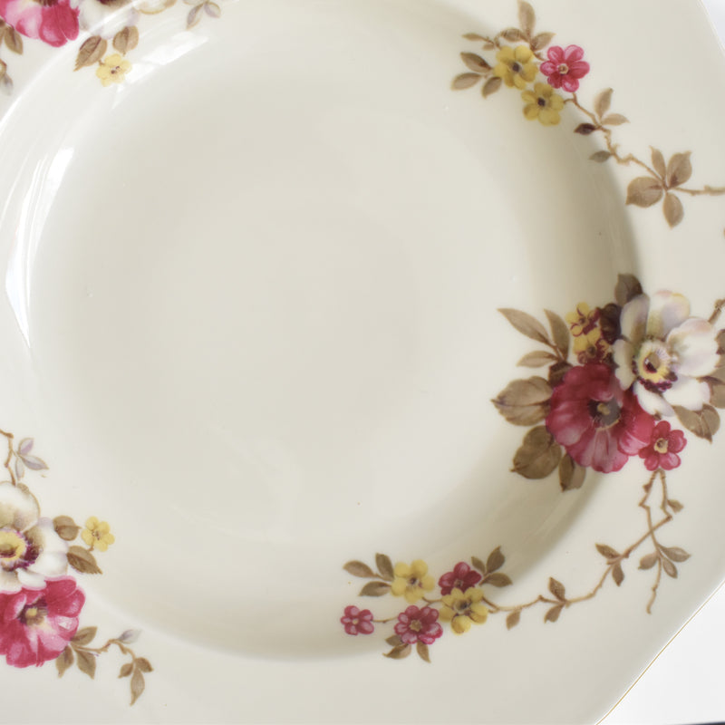 Vintage Deep Plate Hutschenreuther Germany Madelaine A