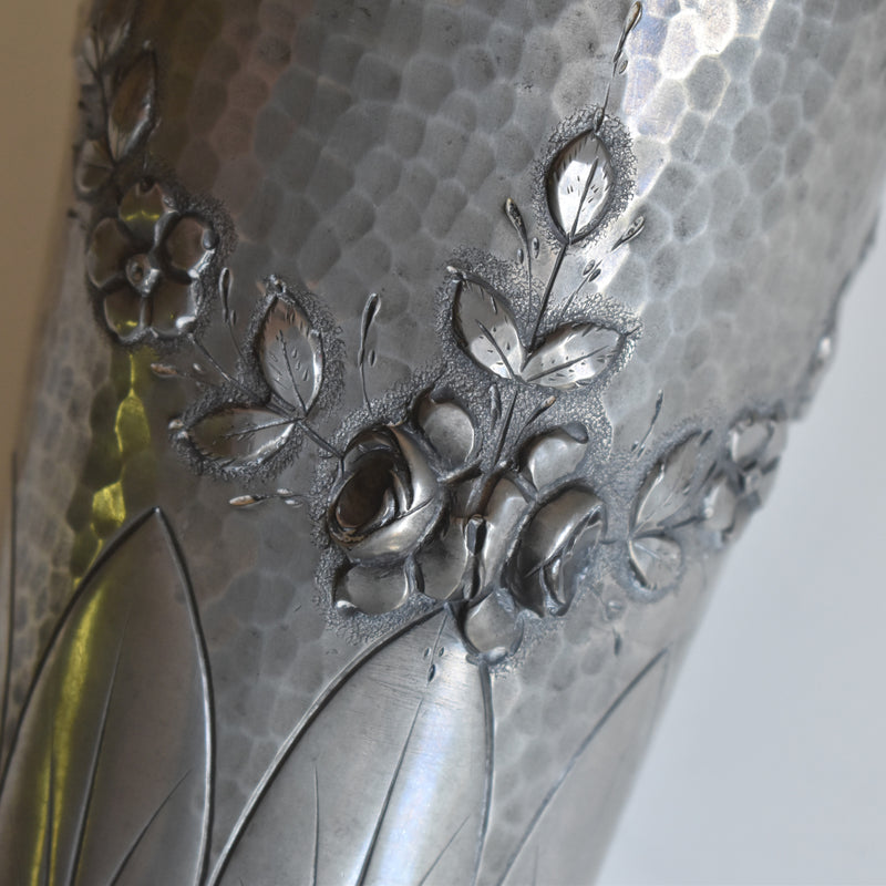 アンティークピューター 花器 A. Villien