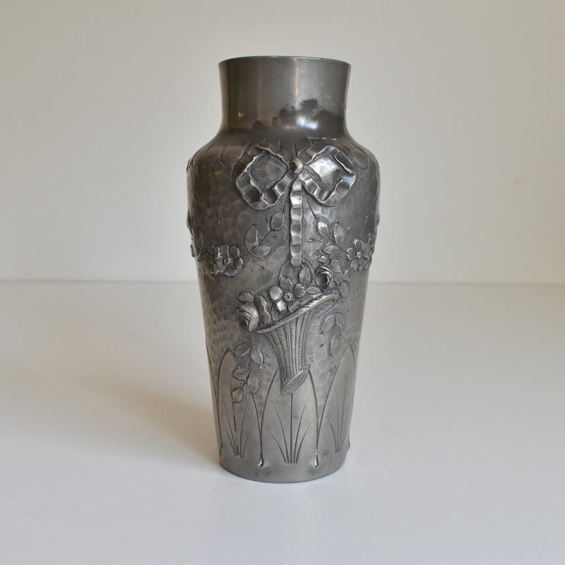 アンティークピューター 花器 A. Villien