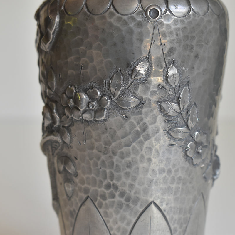 アンティークピューター 花器 A. Villien