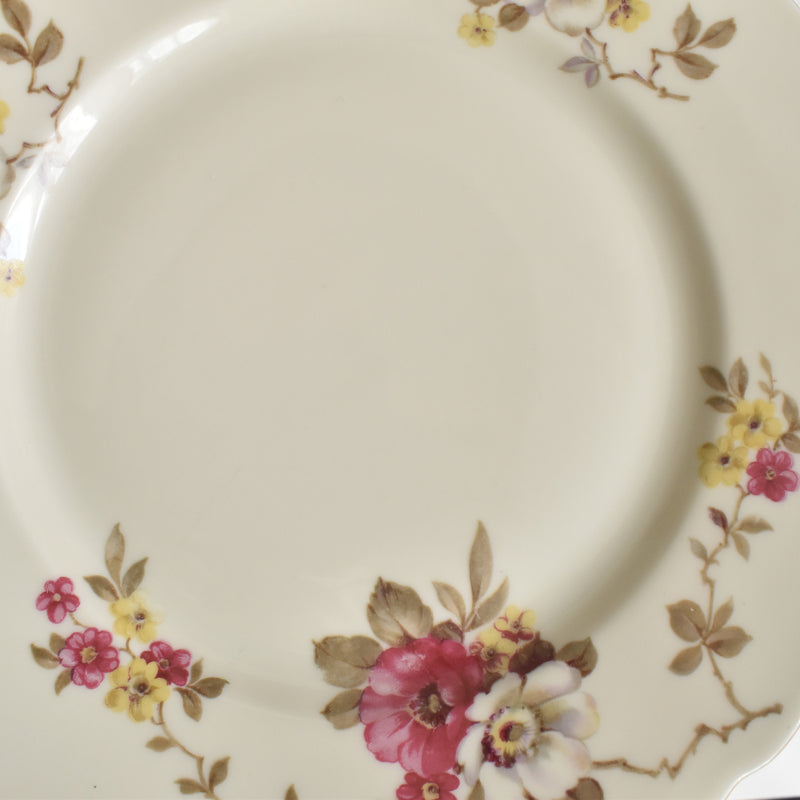 Vintage Plate Hutschenreuther Germany Madeleine A