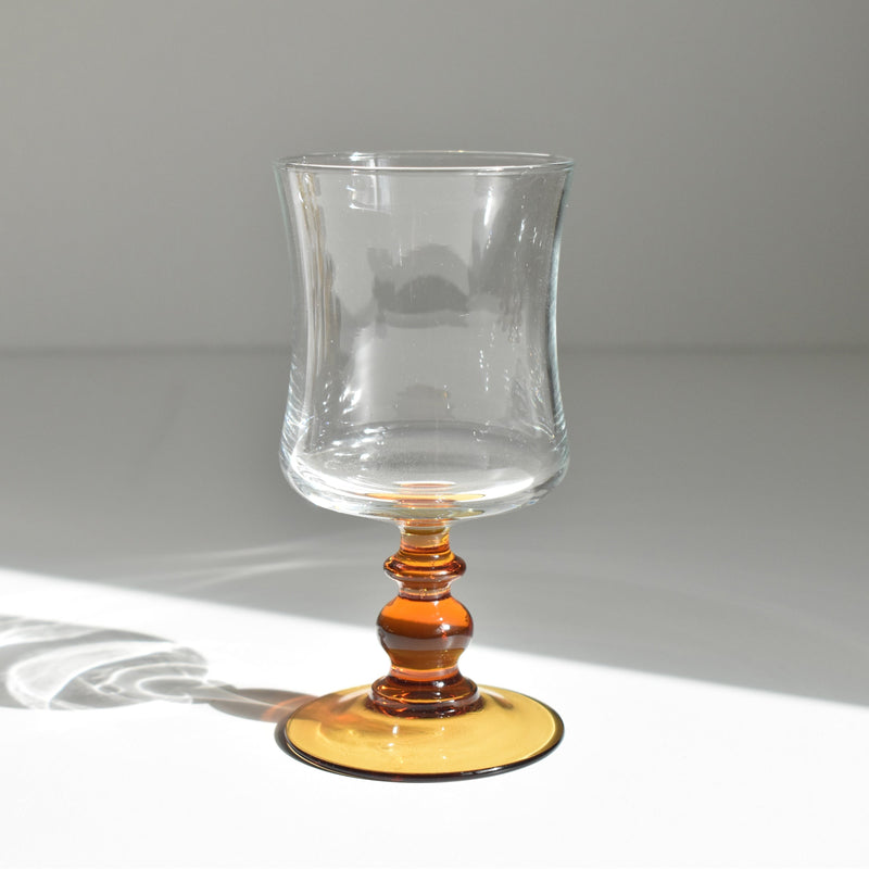 ヴィンテージ赤ワイングラス Arcoroc Antique