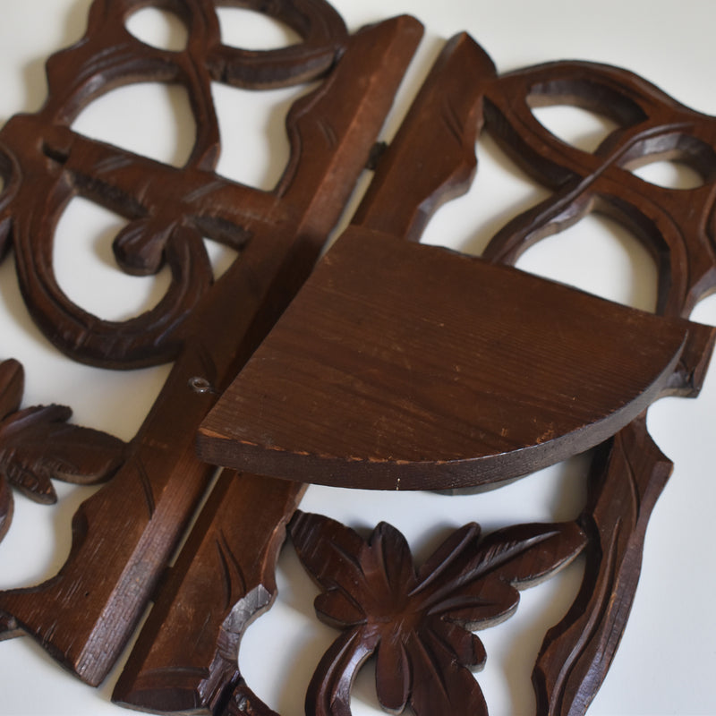 アンティーク　壁掛け　コーナースモールシェルフ