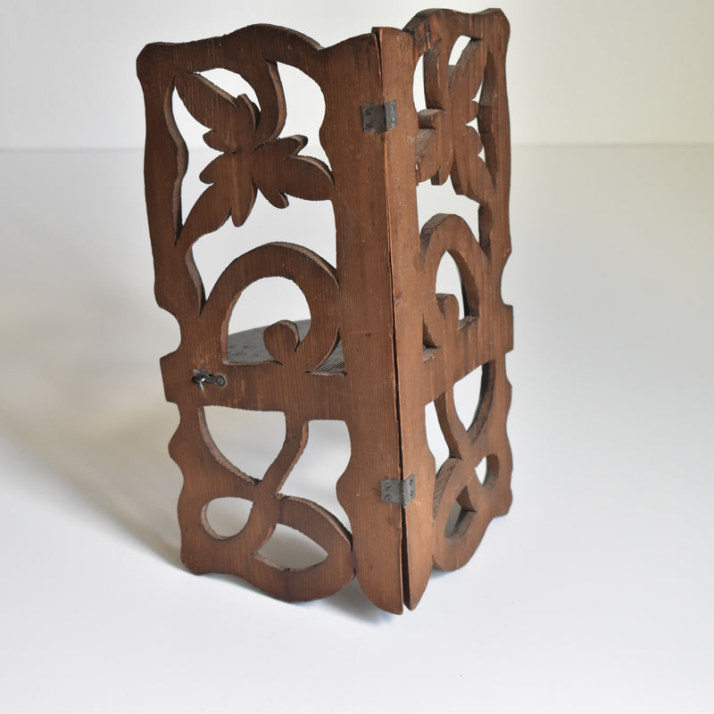 アンティーク　壁掛け　コーナースモールシェルフ