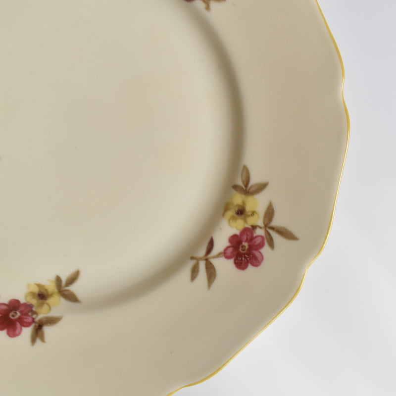 Vintage Dessert Plate Hutschenreuther Germany Madelaine 17.5