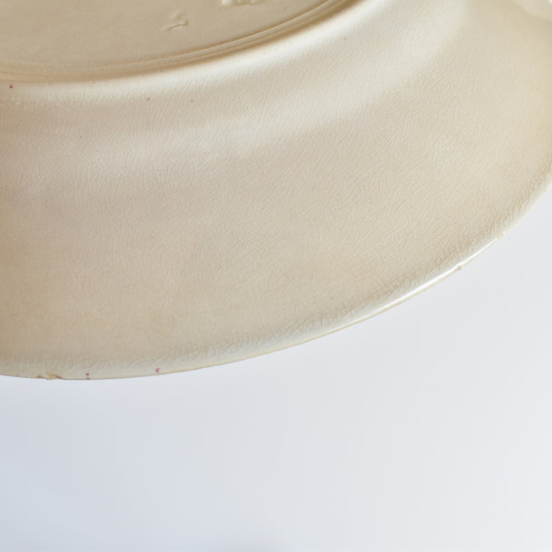 Antique Plate Onand Eglantines E (On display at Osaka store)